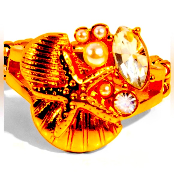 Jewelry - 🔥⚪️🧜🏻‍♀️🧜 BEACH PLEASE❗️PAPARAZZI “BEACHY BEVVY” GOLD RING❗️🧜🧜🏻‍♀️⚪️🔥